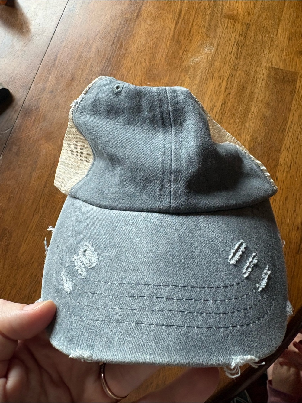 Basic gray/tan hat - Picture 2 of 4